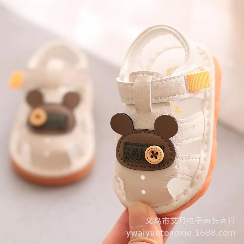 Baby Boys Sandals Summer Girls 0-2 Y Soft Soled Non-slip Bear Cute Sound Shoes Baby Shoes Wholesale