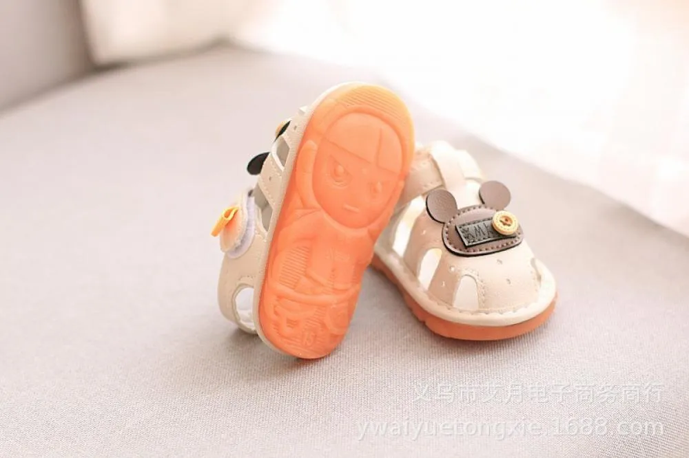 Baby Boys Sandals Summer Girls 0-2 Y Soft Soled Non-slip Bear Cute Sound Shoes Baby Shoes Wholesale