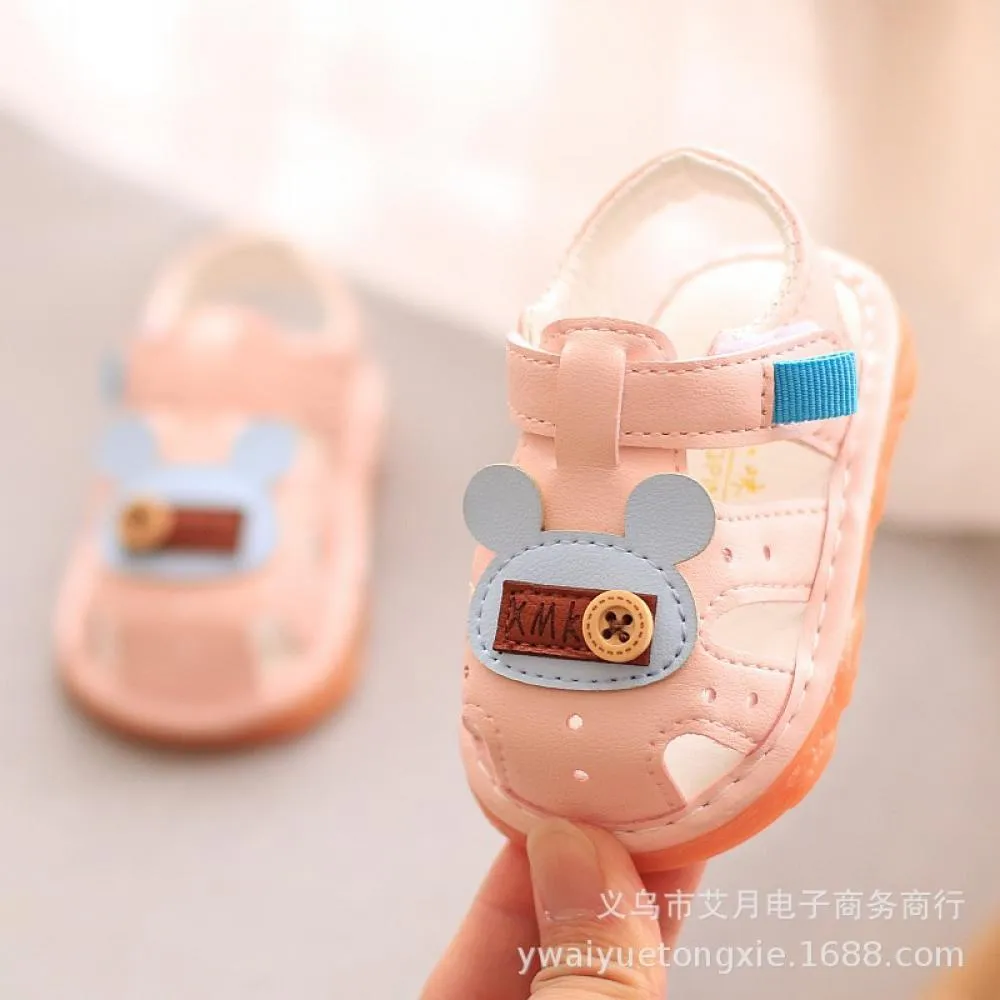 Baby Boys Sandals Summer Girls 0-2 Y Soft Soled Non-slip Bear Cute Sound Shoes Baby Shoes Wholesale