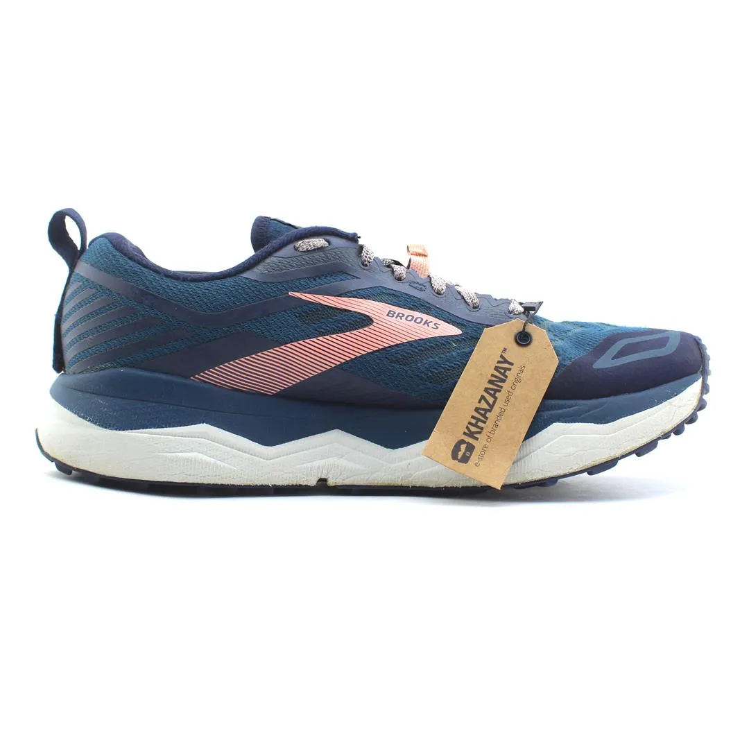 BROOKS CALDERA 4