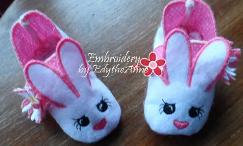 INFANT BUNNY SLIPPER. In The Hoop Machine Embroidery. 3 sizes included.  - INSTANT DOWNLOAD