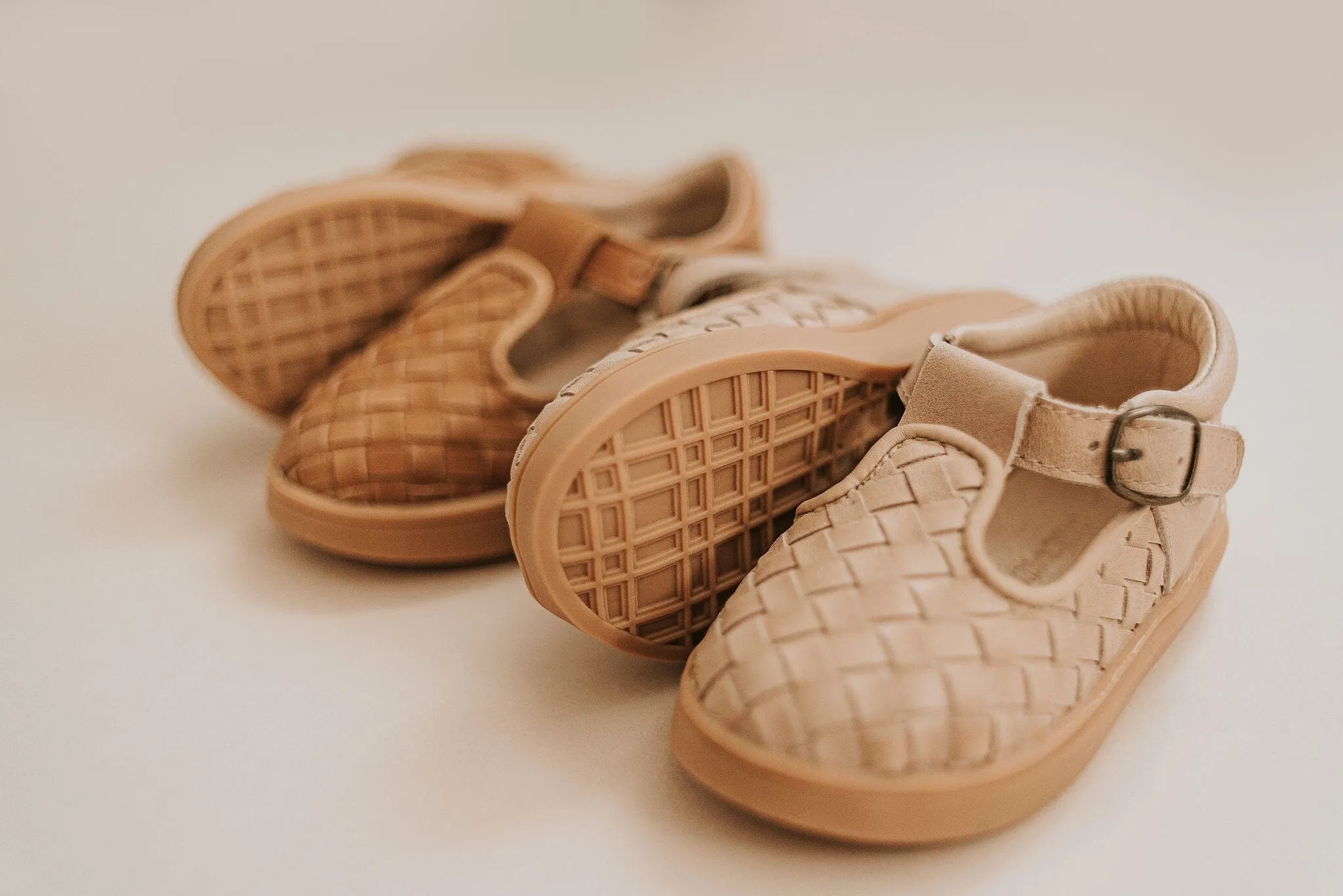 Leather Woven T-Bar | Color 'Stone' | Hard Sole