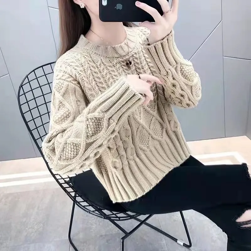 METAVERSMALL Autumn and winter foreign style loose twist pullover 2023 new temperament short sweater wear knitted bottoming shirt