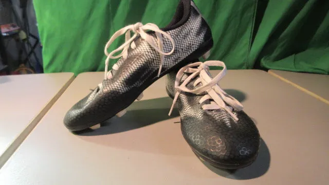 Used Adidas F5 FxG J Size 5 Outdoor Soccer Cleats