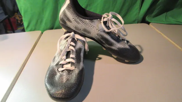 Used Adidas F5 FxG J Size 5 Outdoor Soccer Cleats